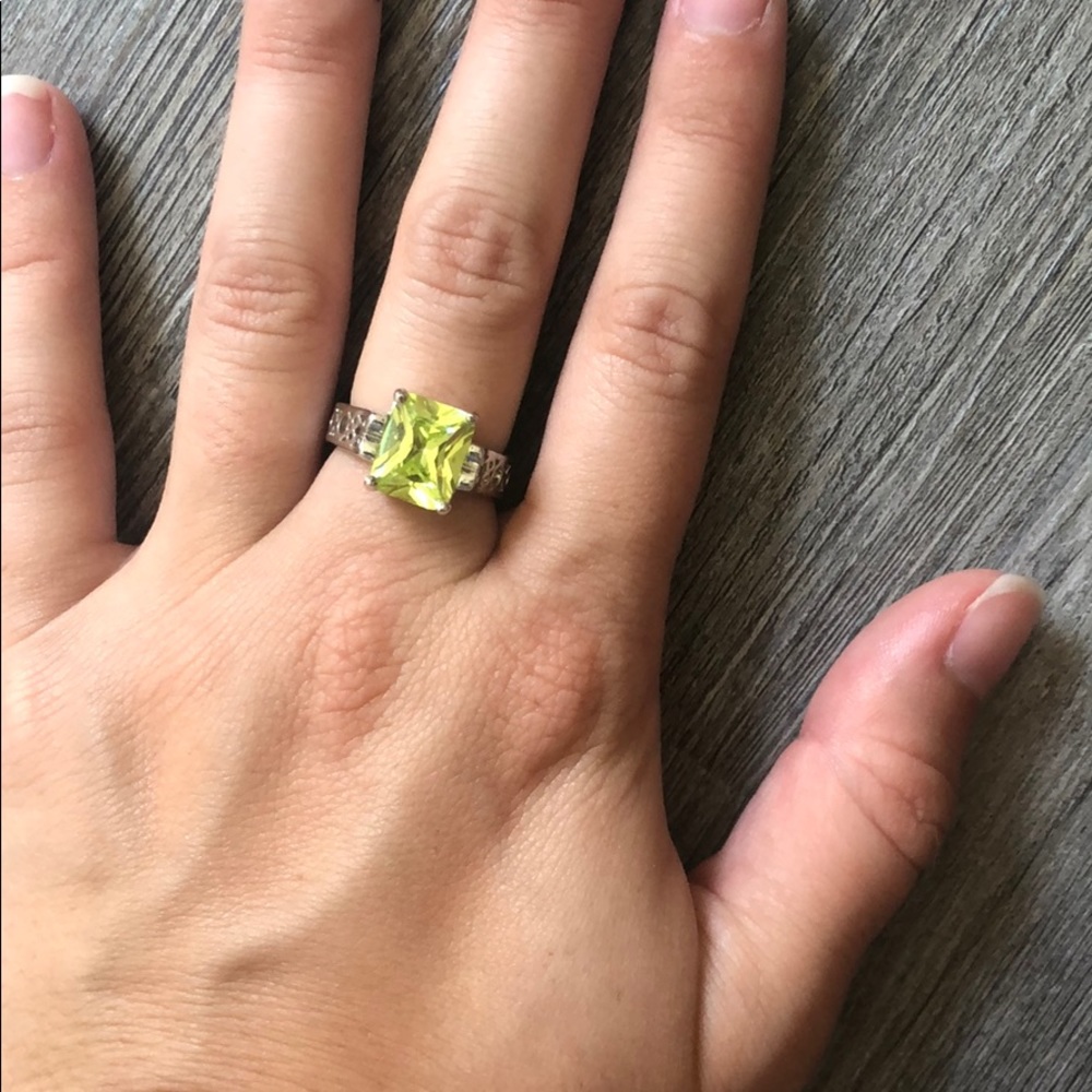 Ring